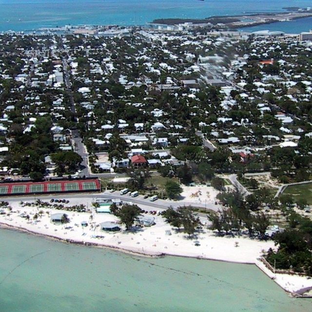 Disfrutar de una mágica puesta de sol en la isla de [Cayo Hueso]