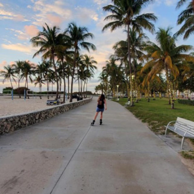 Miami Beach Boardwalk: Paseo frente a la playa