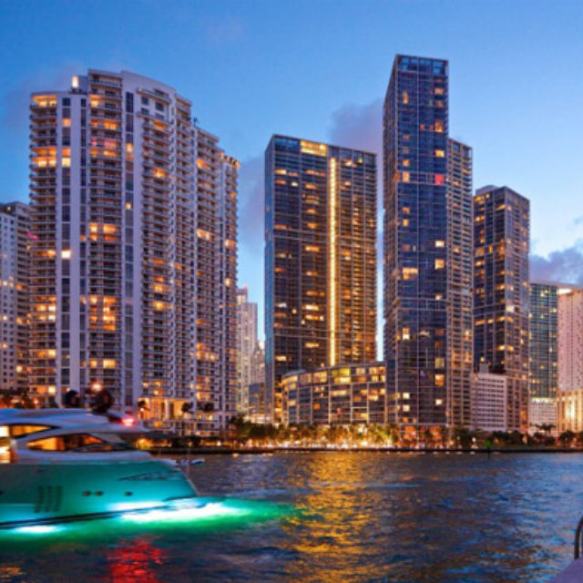 panorama cargo travel miami Downtown Miami: El distrito de los rascacielos