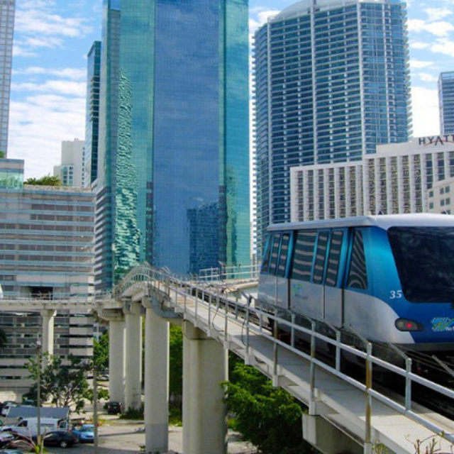 panorama cargo travel miami Metromover: Recorre el centro de Miami gratis y en metro